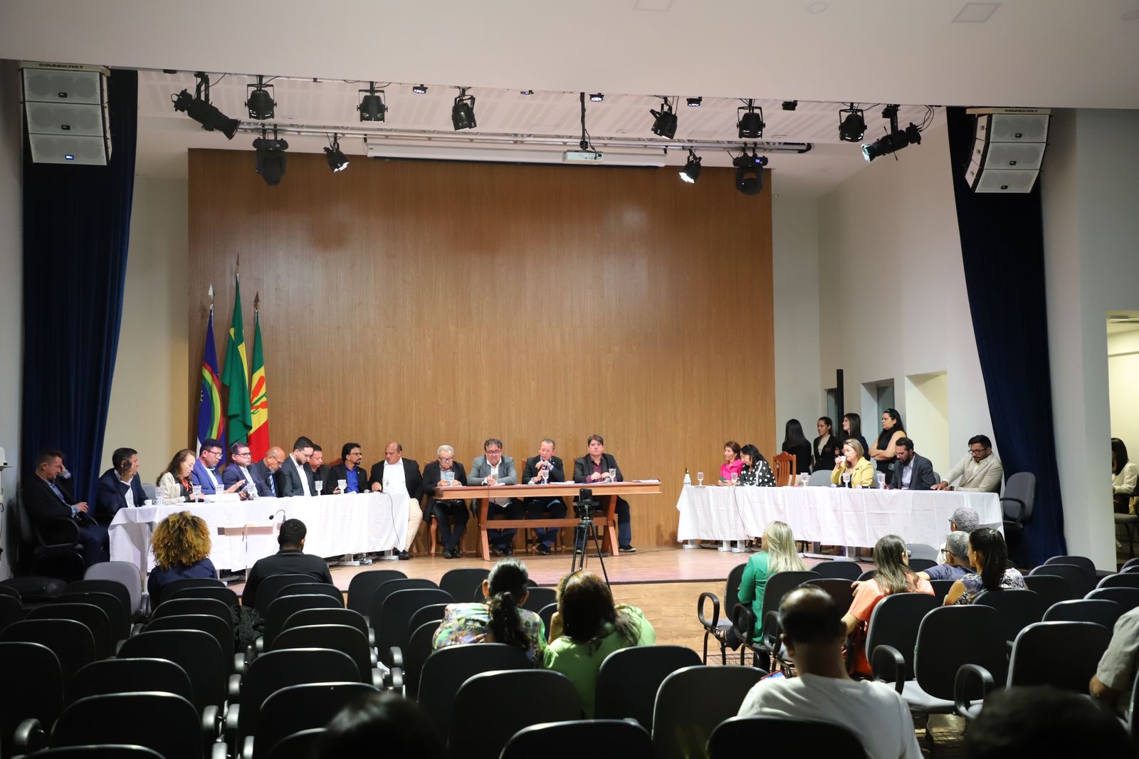 Câmara de Petrolina realiza primeira Sessão Ordinária na Fundação Nilo Coelho