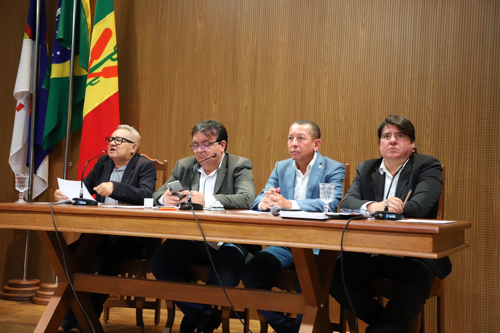 Casa Plínio Amorim irá formar comissão para discutir problemas no abastecimento de água junto ao Governo do Estado