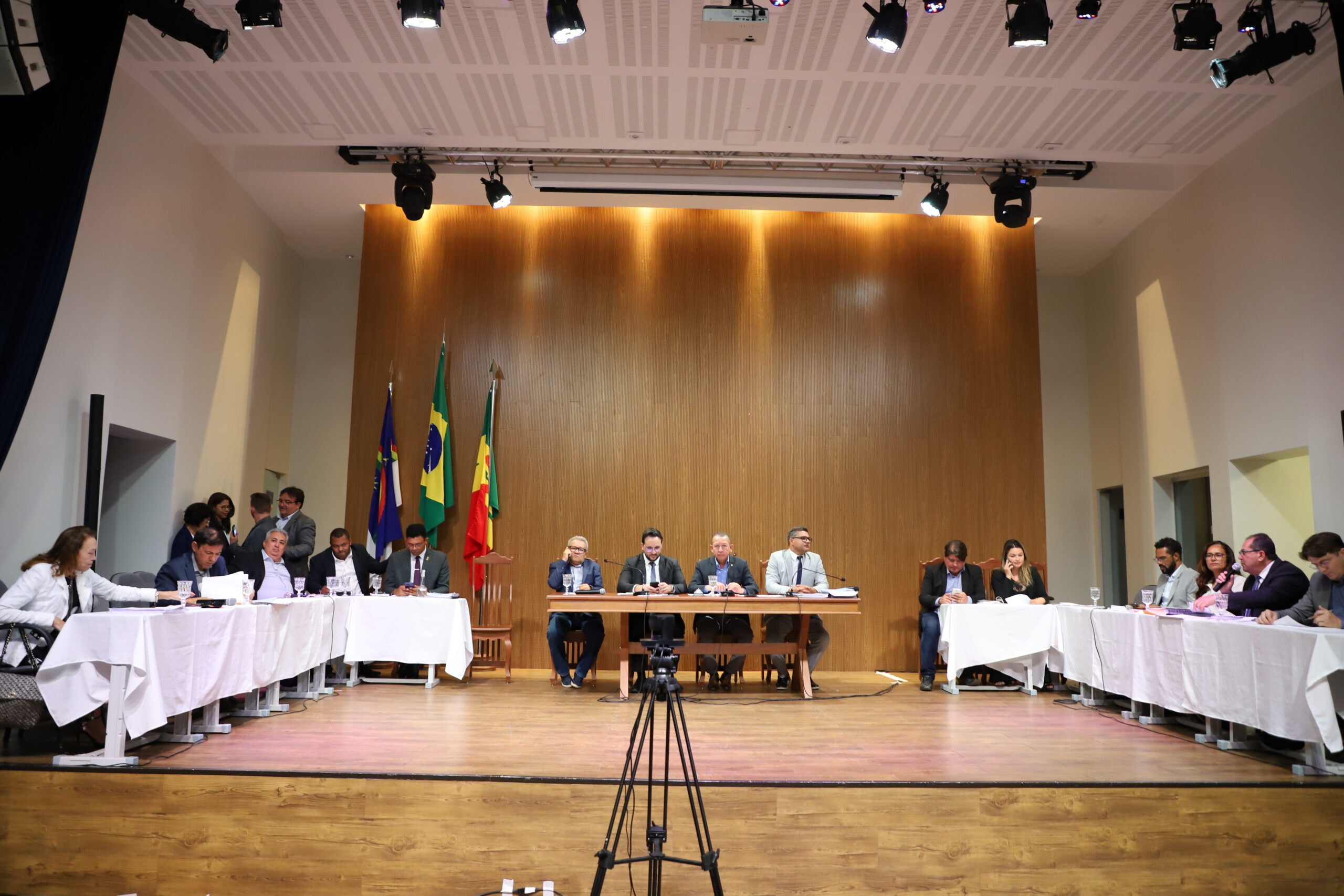 Lei Orçamentária para 2024 é aprovada na Câmara Municipal de Petrolina